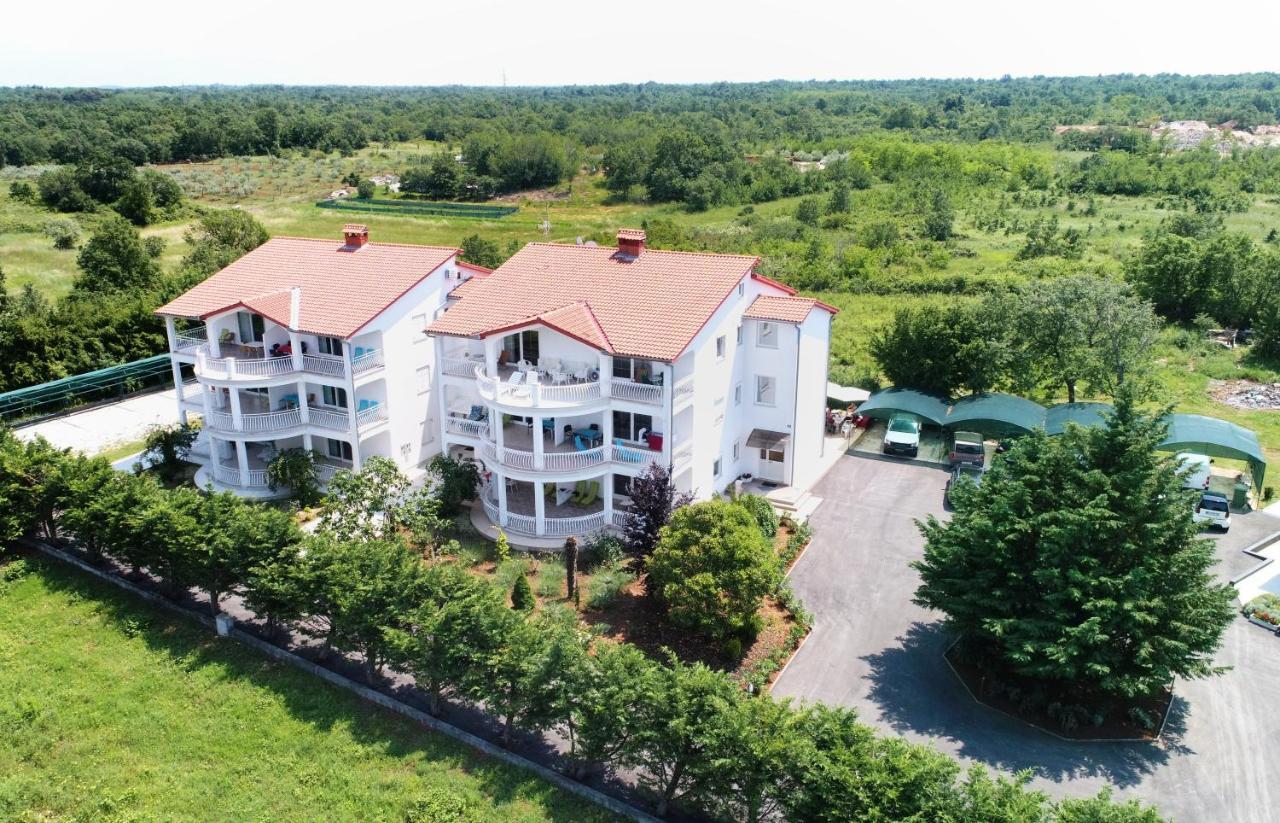Wish Apartments Porec Exterior photo